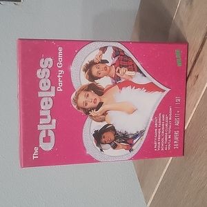 the CLUELESS party game💞🤷‍♀️👸 (nwt)
